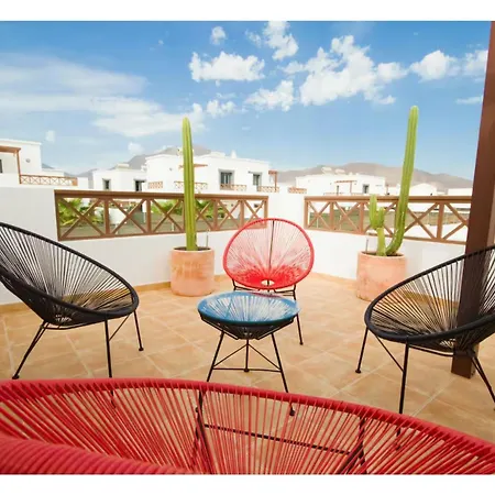 Вилла Cosmo By Dreaming Lanzarote *